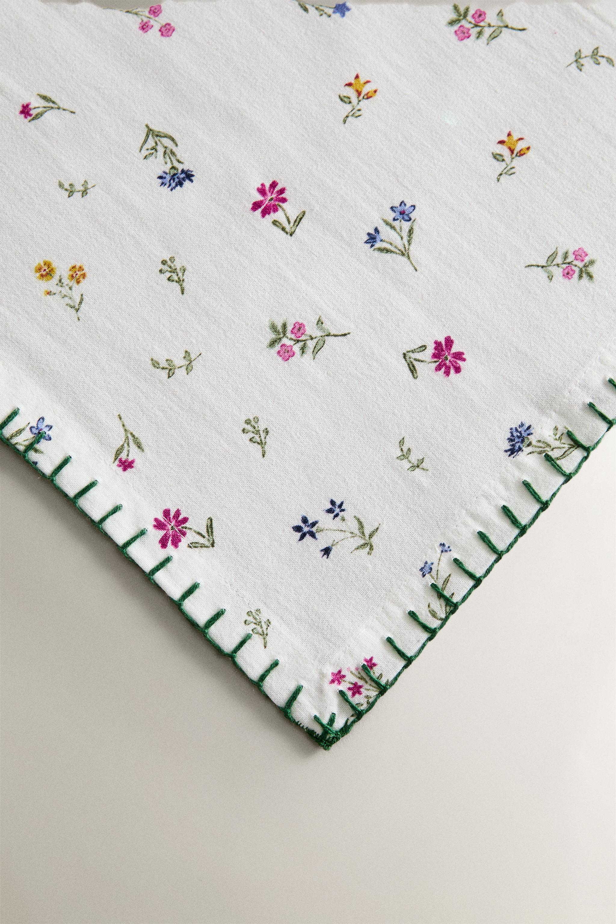 LOT SERVIETTES DE TABLE IMPRIMÉ FLORAL (LOT DE 2)